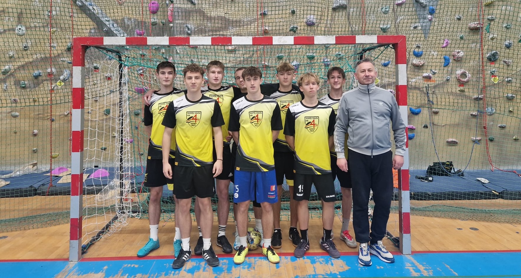 NOWOSĄDECKA LIGA SPORTU – PIŁKA NOŻNA HALOWA