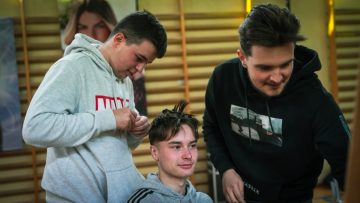 Szkolny Konkurs Fryzjerski 'Street look' oraz dyskoteka 1